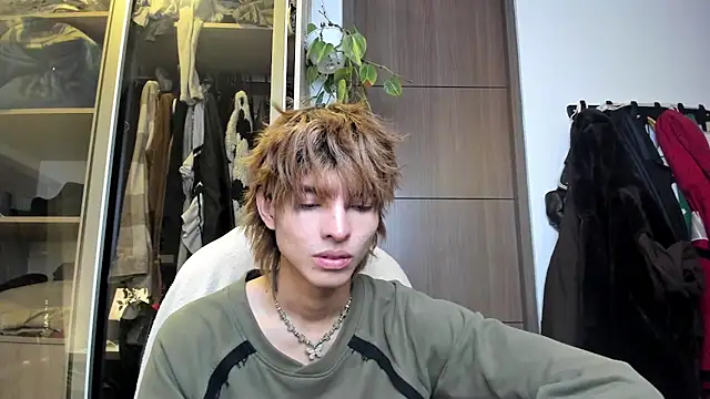 santy-kitty online show from February 19, 12:14 am