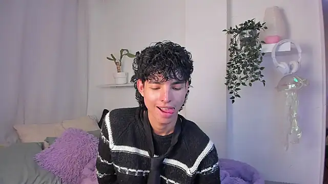 santy-kitty online show from February 12, 1:22 am