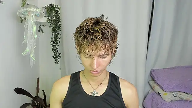 santy-kitty online show from October 12, 1:21 am