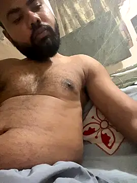 pura43 online show from October 30, 5:47 pm