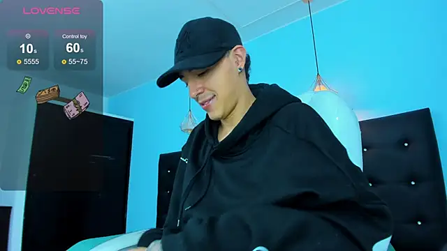 Lobo 17  online show from January 7, 3:44 am