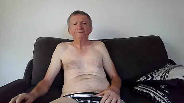 naturiste974 online show from February 26, 8:59 am