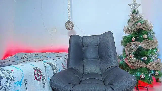 maxowens oficial online show from December 12, 8:32 pm