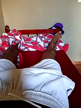 Douglas202424 online show from April 24, 6:21 pm