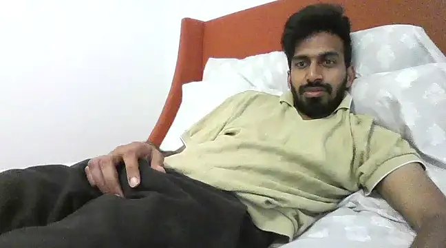 Snapshot of skinny__boy__ chatting on December 11, 7:10 pm skinny boy online show from December 11, 7:10 pm