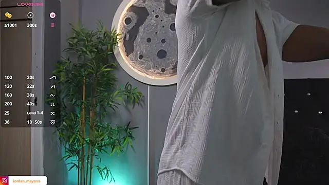 jordan mayers02 online show from February 5, 6:04 pm