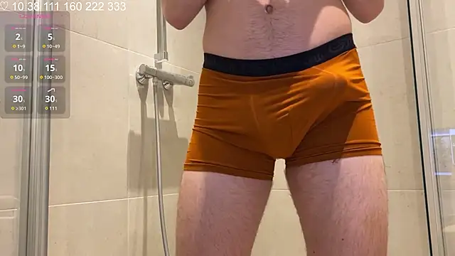 curlyboyy  online show from October 29, 10:45 pm