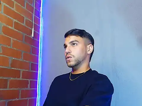 Leandro valenzuela online show from October 15, 11:23 pm