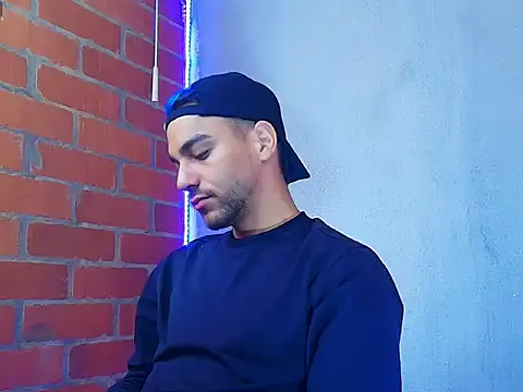 Leandro valenzuela online show from November 6, 3:04 pm