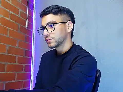 Leandro valenzuela online show from October 14, 11:12 pm