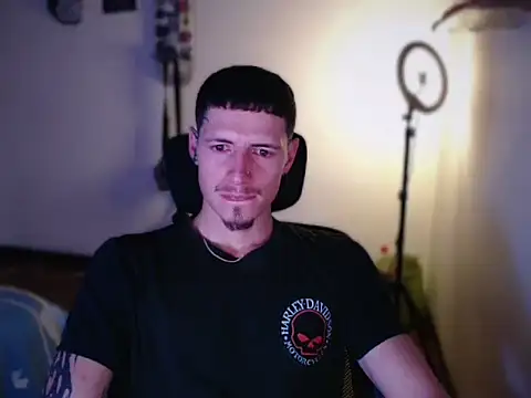 Jamesss   online show from November 26, 6:55 pm