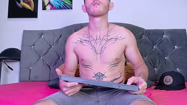 louis bcasta1 online show from October 17, 7:29 pm