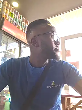 bull Giant online show from October 24, 1:02 pm