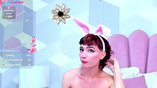 KylieMonnett online show from March 16, 7:48 am