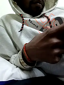 devilsam3327 online show from December 19, 4:37 pm