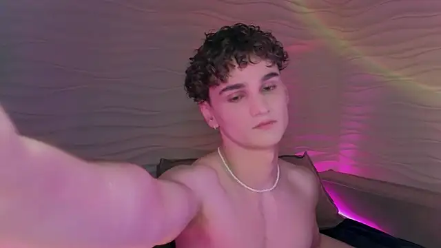 adam 21cm   online show from January 19, 4:57 pm