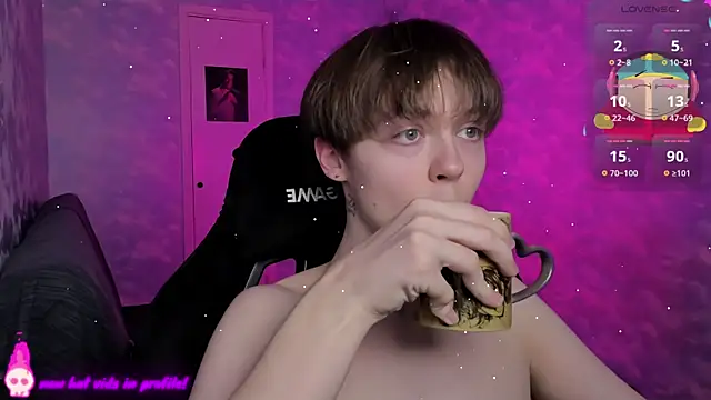 charonbaby1 online show from December 15, 8:36 pm