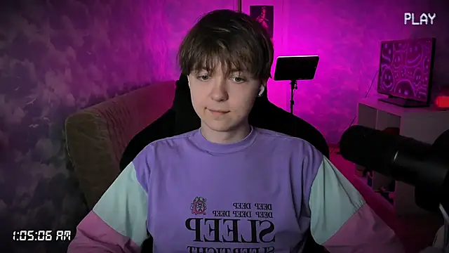 charonbaby1 online show from November 11, 10:04 pm