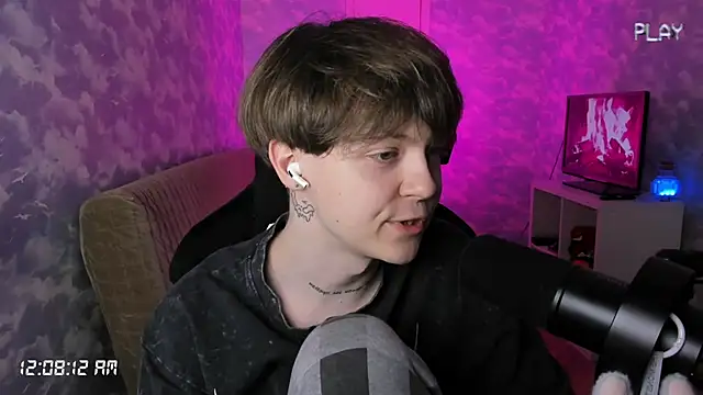 charonbaby1 online show from October 20, 9:08 pm