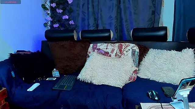 Snapshot of cristofer_988 chatting on October 5, 3:21 am cristofer 988 online show from October 5, 3:21 am