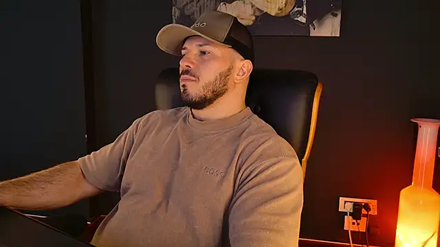 AngeloEric online show from February 6, 11:18 am