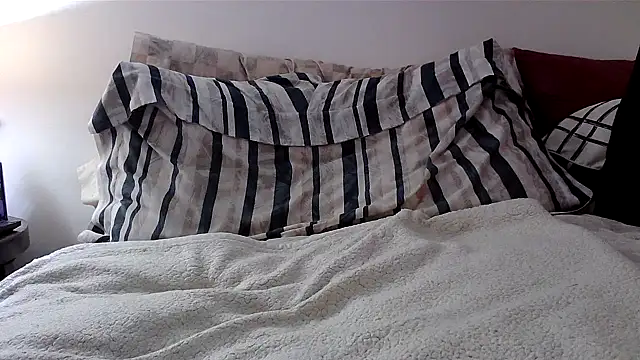 Hand69someguy online show from April 16, 3:28 am