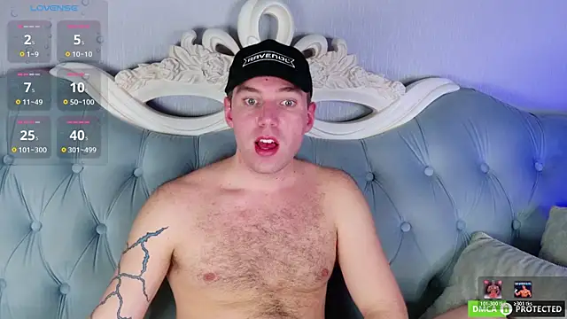 ArthurWhitee online show from April 14, 2:38 pm