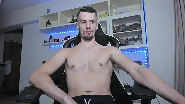 ToddClaytonn online show from December 2, 6:22 pm