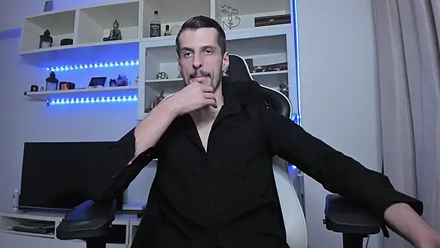 ToddClaytonn online show from October 14, 10:39 pm