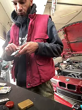 donnuozfutura online show from February 13, 11:17 am