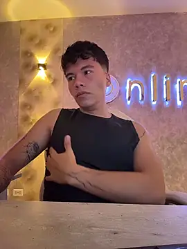 Logan smith1 online show from December 16, 7:59 am