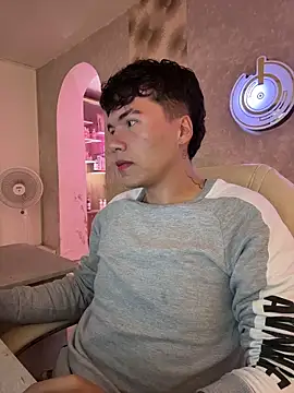 Logan smith1 online show from October 19, 5:49 pm