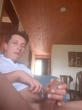 gigolopez1 online show from February 12, 7:45 pm