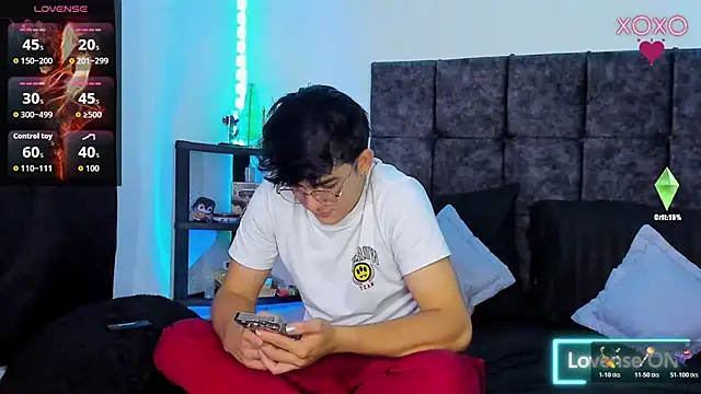 nolan twink1 online show from February 6, 7:00 pm