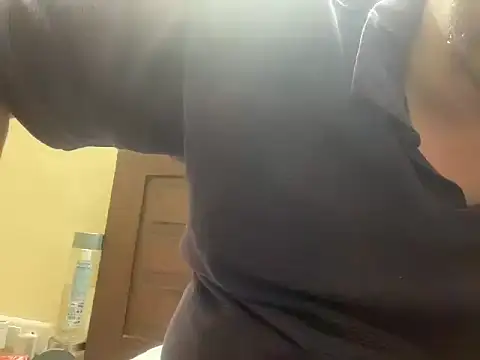 coolboy6566 online show from April 3, 7:54 pm