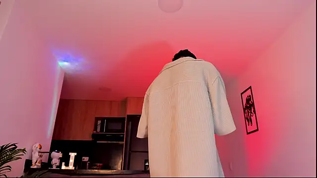 lennercollins online show from February 22, 3:01 am