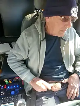 vanscr1 online show from January 21, 5:05 pm