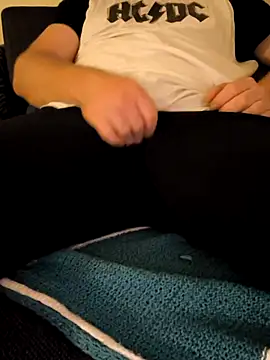 OdinWolf1990 online show from October 16, 8:39 pm