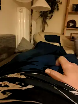 OdinWolf1990 online show from December 7, 5:48 am