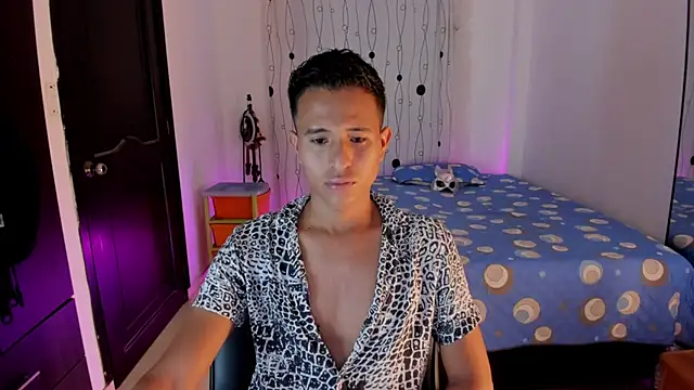 alessandro wizard online show from February 5, 10:22 pm