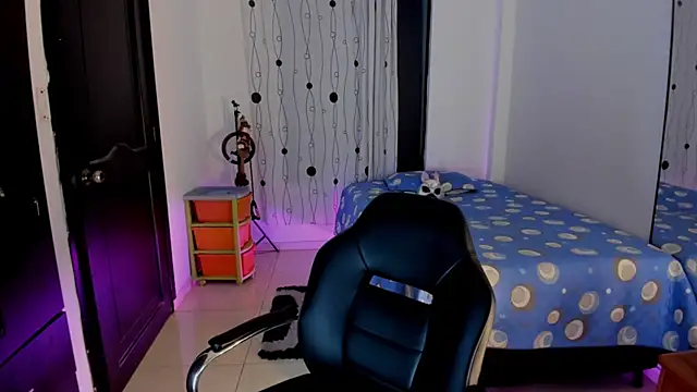 alessandro wizard online show from March 7, 11:58 pm