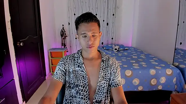 alessandro wizard online show from February 6, 10:43 pm