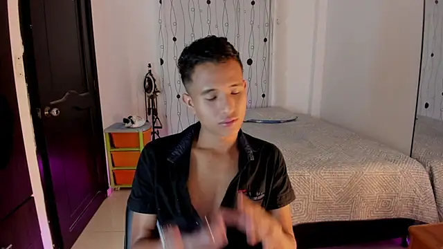 alessandro wizard online show from February 4, 7:33 pm