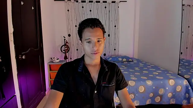 alessandro wizard online show from March 15, 1:08 am