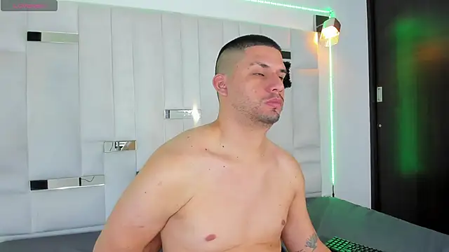 Jacoob19  online show from October 18, 3:11 am