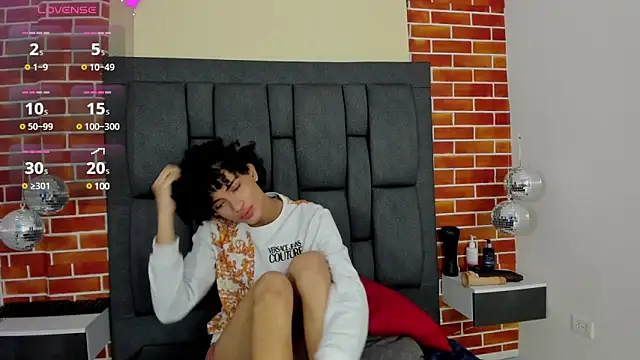 appolo jay online show from February 19, 7:16 pm