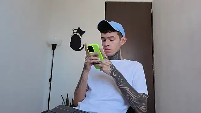 Saturno v online show from February 26, 2:29 pm