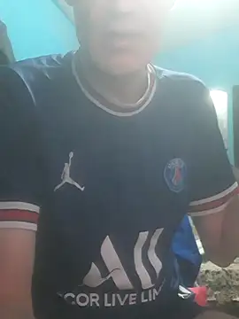 hugosafado333 online show from October 12, 6:18 am