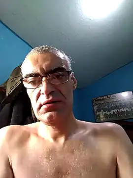 hugosafado333 online show from March 2, 4:36 pm