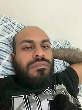 islandvybee55 online show from March 16, 7:26 am